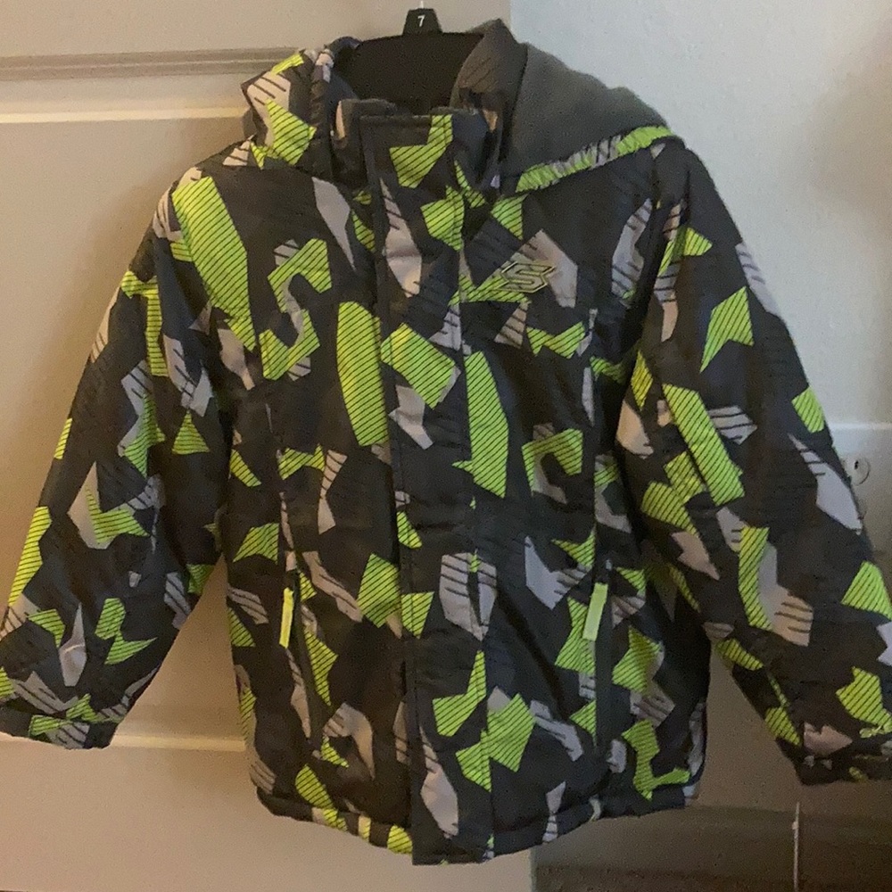 NWT Skechers Boys size 7 winter coat